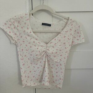 brandy melville flower gina top pink white crop